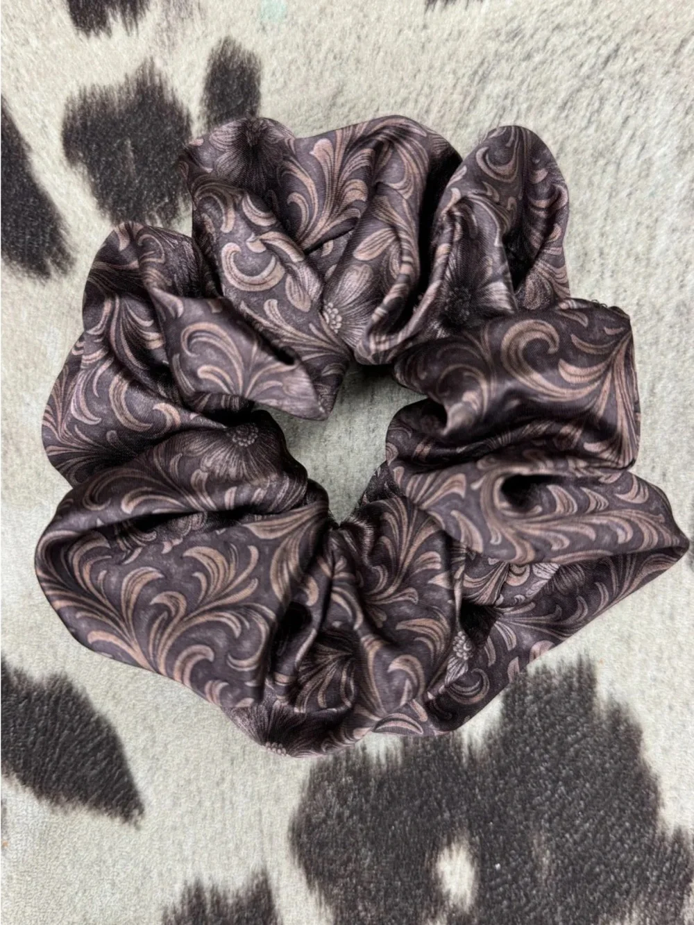 Big Bronze Bloom Scrunchie